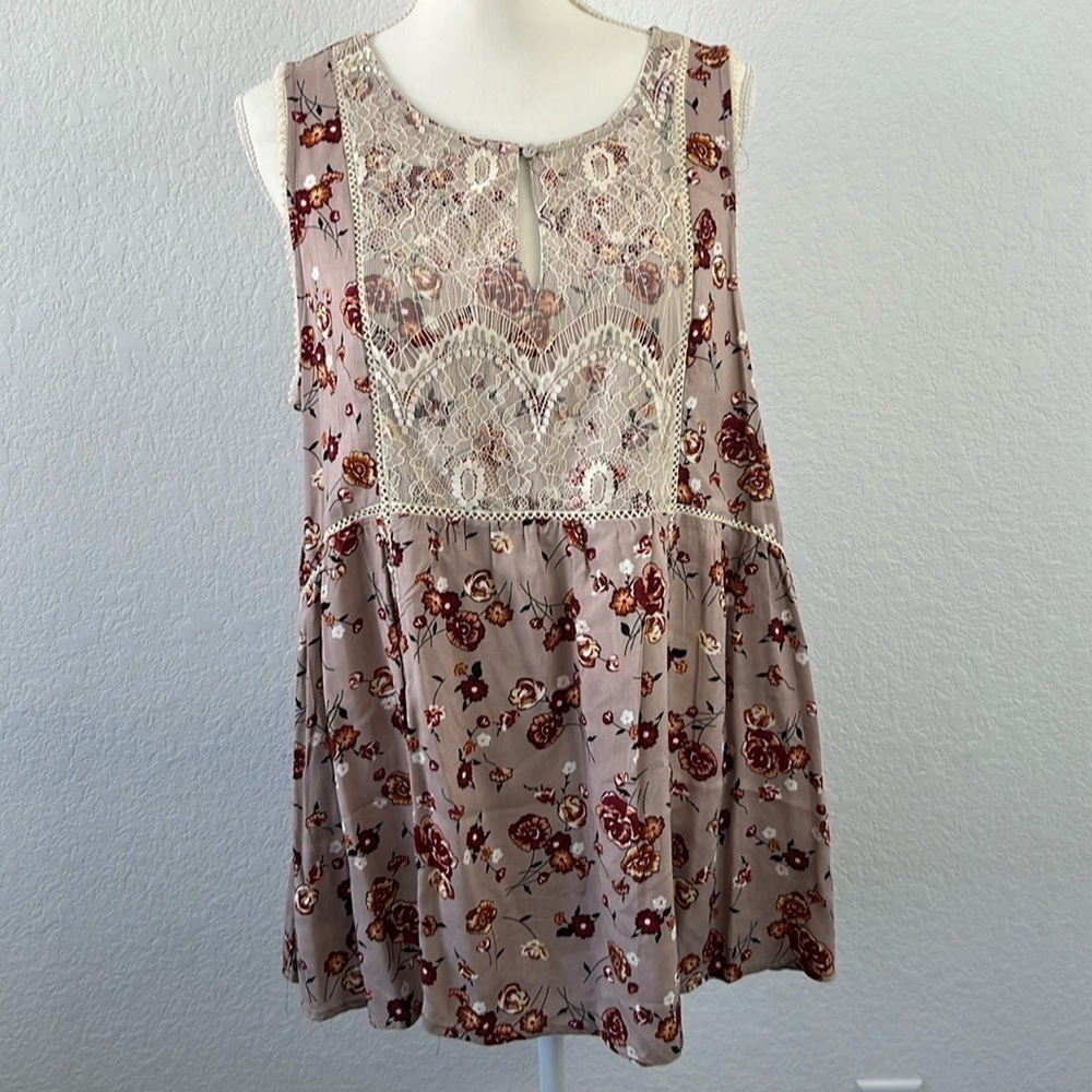 KORI‎ Floral and Lace Sleeveless Tunic Swing Top